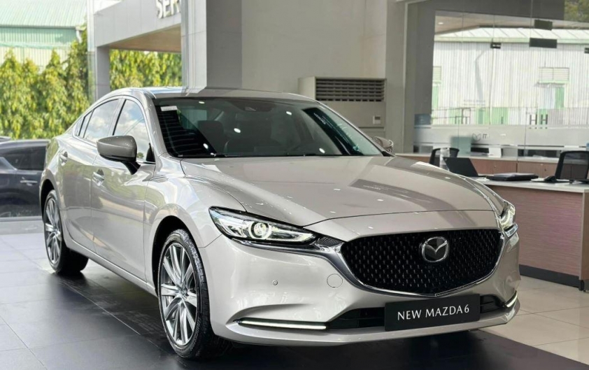 Mazda6 tiếp tục thất bại trên thị trường sedan hạng D