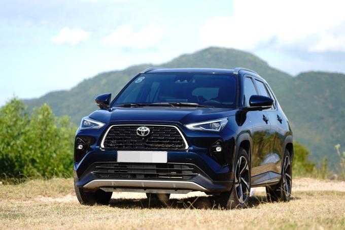 Toyota Yaris Cross trên đường