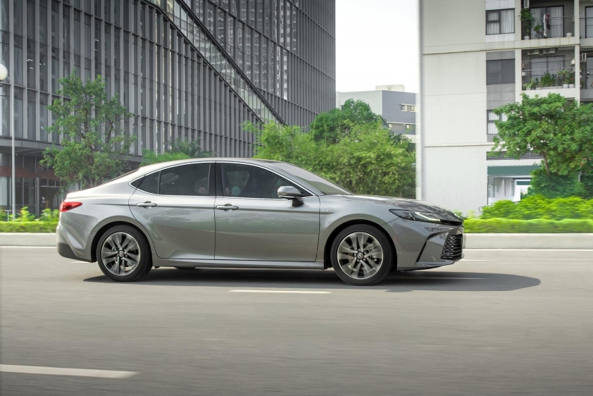 Toyota Camry phiên bản mới nhất