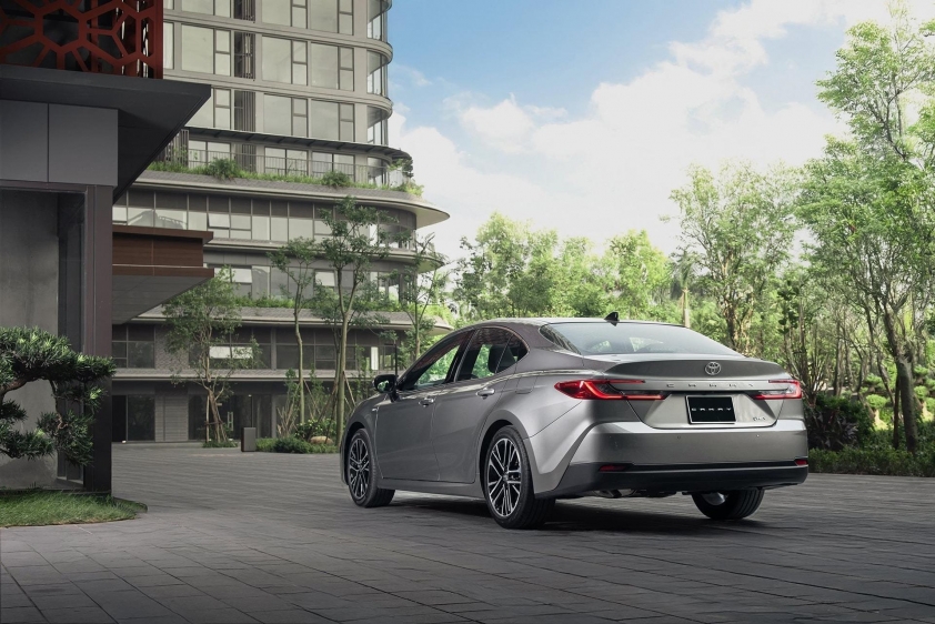 Thiết kế trẻ trung của Toyota Camry