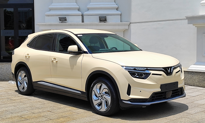 Xe VinFast VF 8 trang bị ADAS