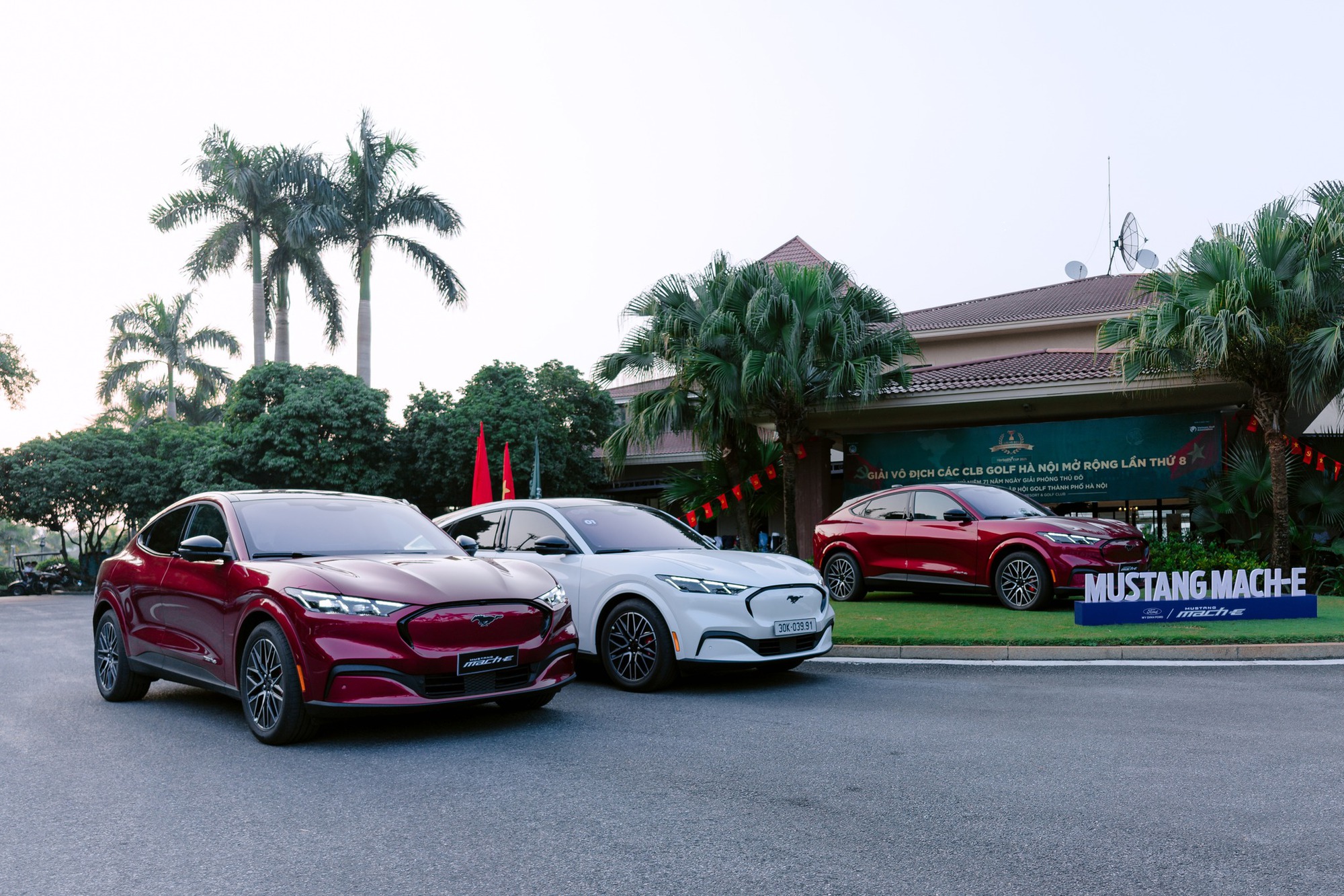 Nội thất và thiết kế của Mustang Mach-E