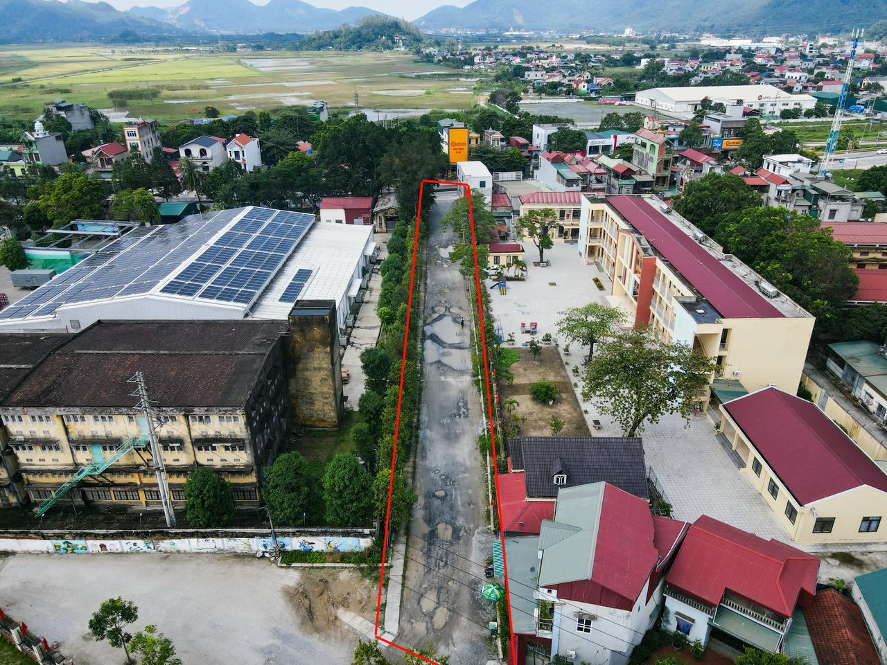 Tuyến đường dài 360 m nối QL1A với đường Ninh Lâm ở xã Hà Trung