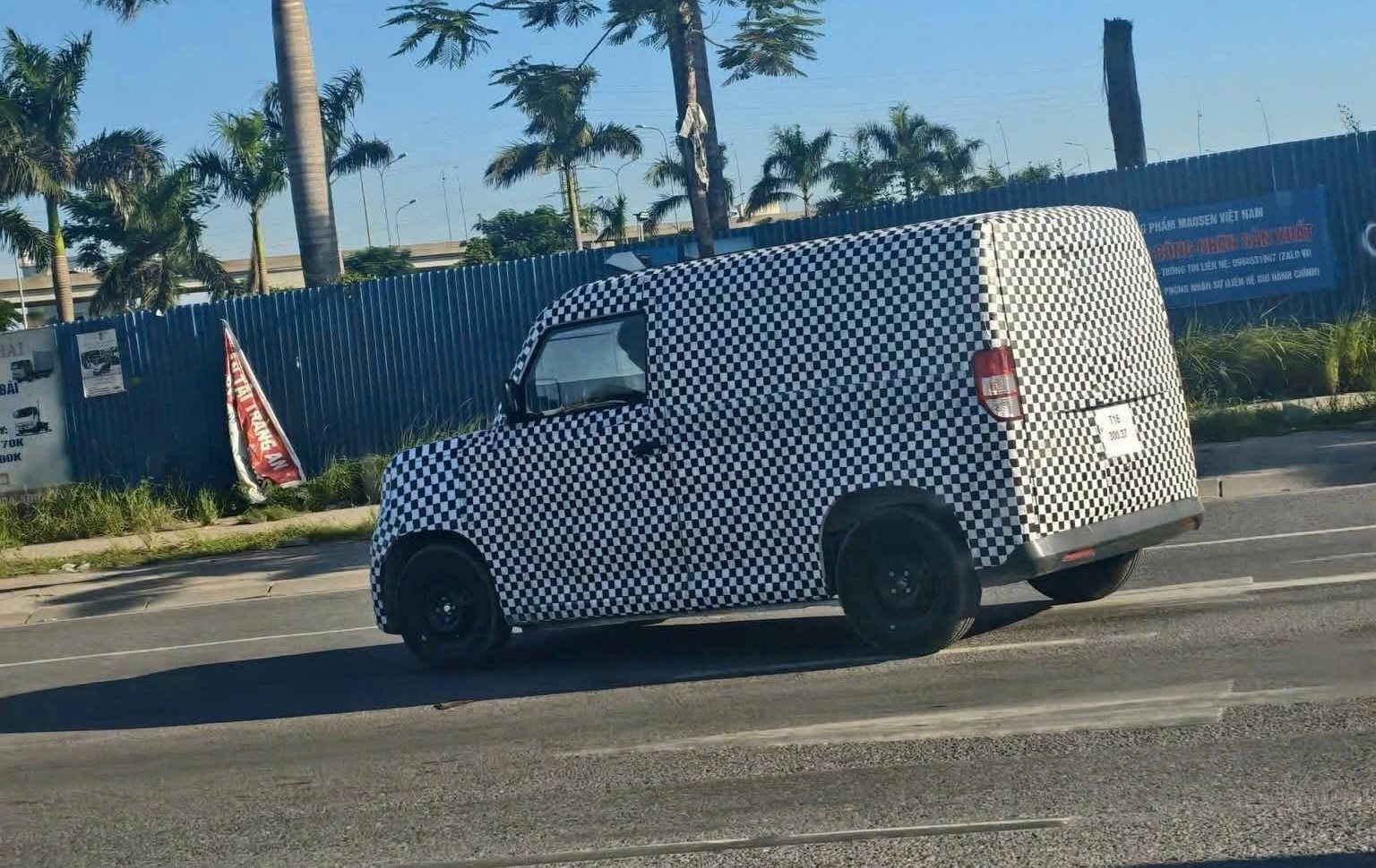 VinFast EC Van trong quá trình chạy thử nghiệm