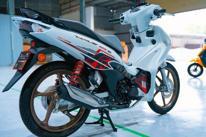 Honda Wave 125 R Special Edition Profender 1 Bộ mâm vàng đồng và họa tiết tem xe