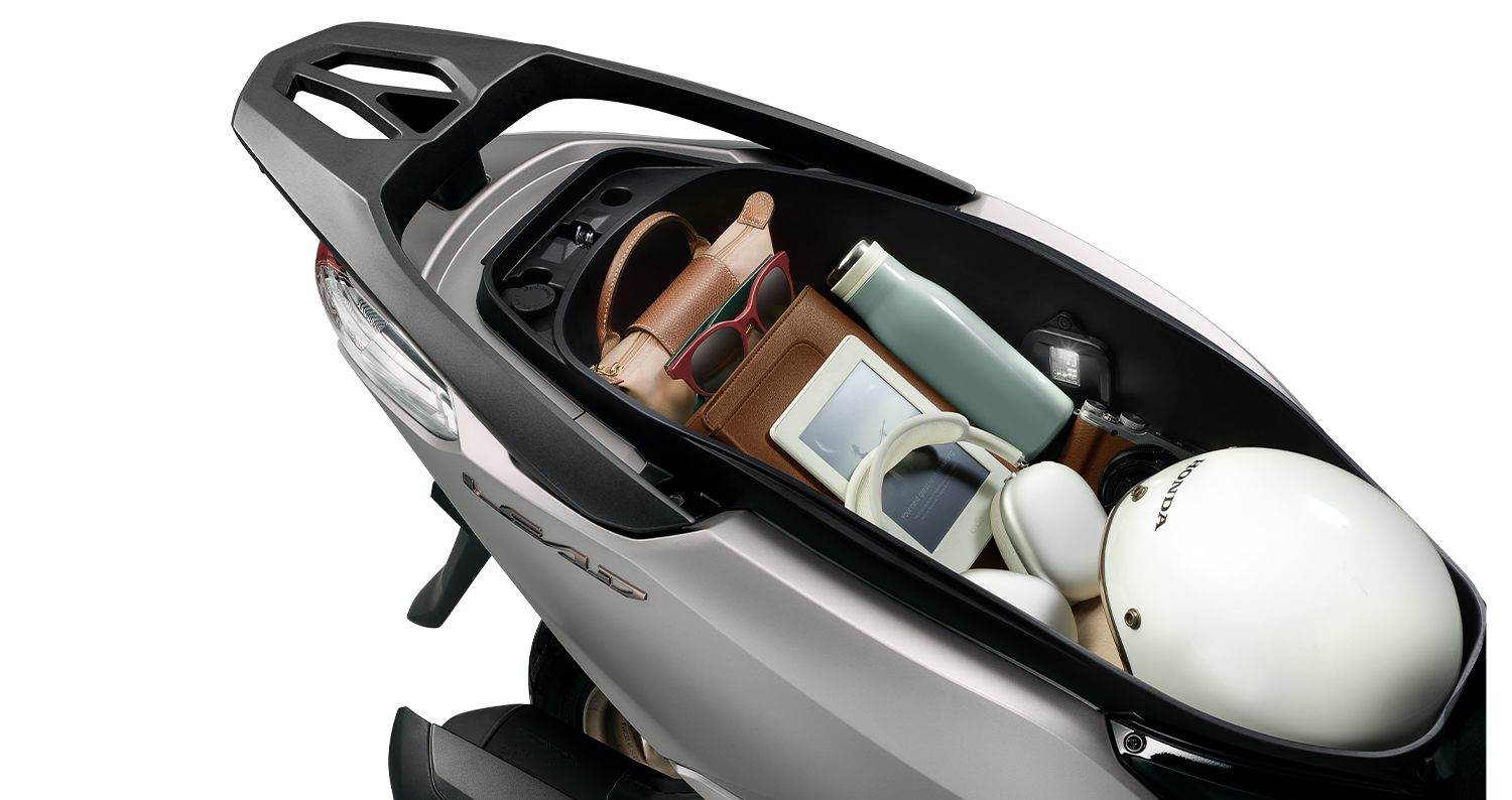 Cốp của Honda Lead siêu rộng rãi