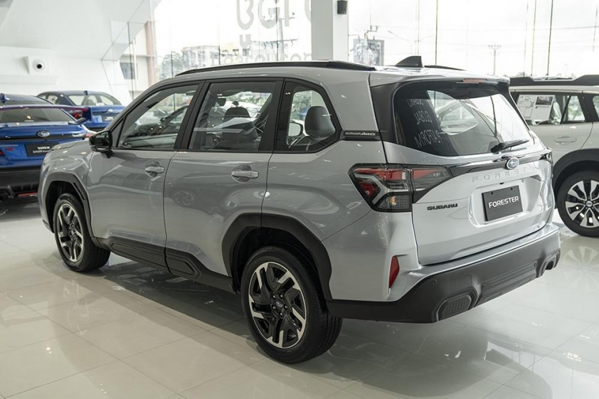 Ngoại thất Subaru Forester 2025