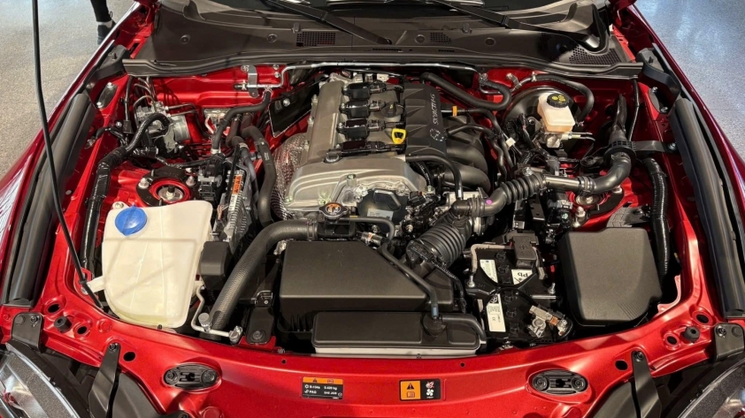 Mazda MX-5 Miata vận hành Hiệu suất lái xe của Mazda MX-5 Miata